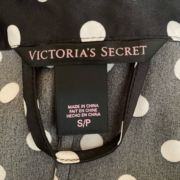 VICTORIA’S SECRET Elegant Women’s Small Black & White Polka Dot Satin-Style Robe - Picture 6 of 9